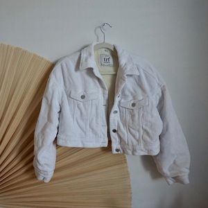 ZARA Cropped Sherpa Lined Corduroy-Like White Trucker Jacket